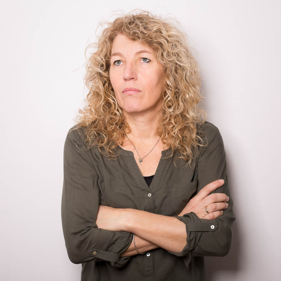 Assoziativer Dialog nach Petra Endres - Eher fremd? Assoziativer Dialog nach Petra Endres - Eher fremd?